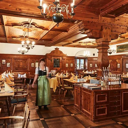 Steigenberger Inselhotel מלון 5*