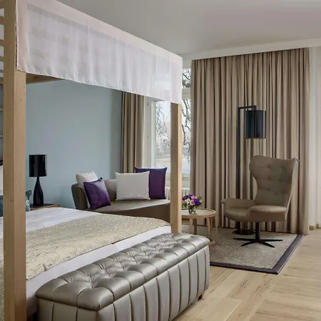 Szálloda Steigenberger Inselhotel