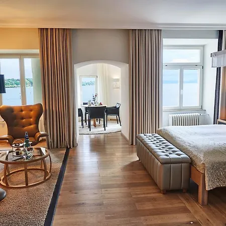 מלון Steigenberger Inselhotel