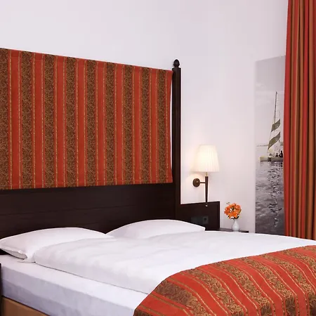Steigenberger Inselhotel מלון 5*