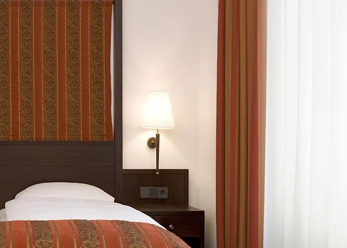 Hotell Steigenberger Inselhotel 5*